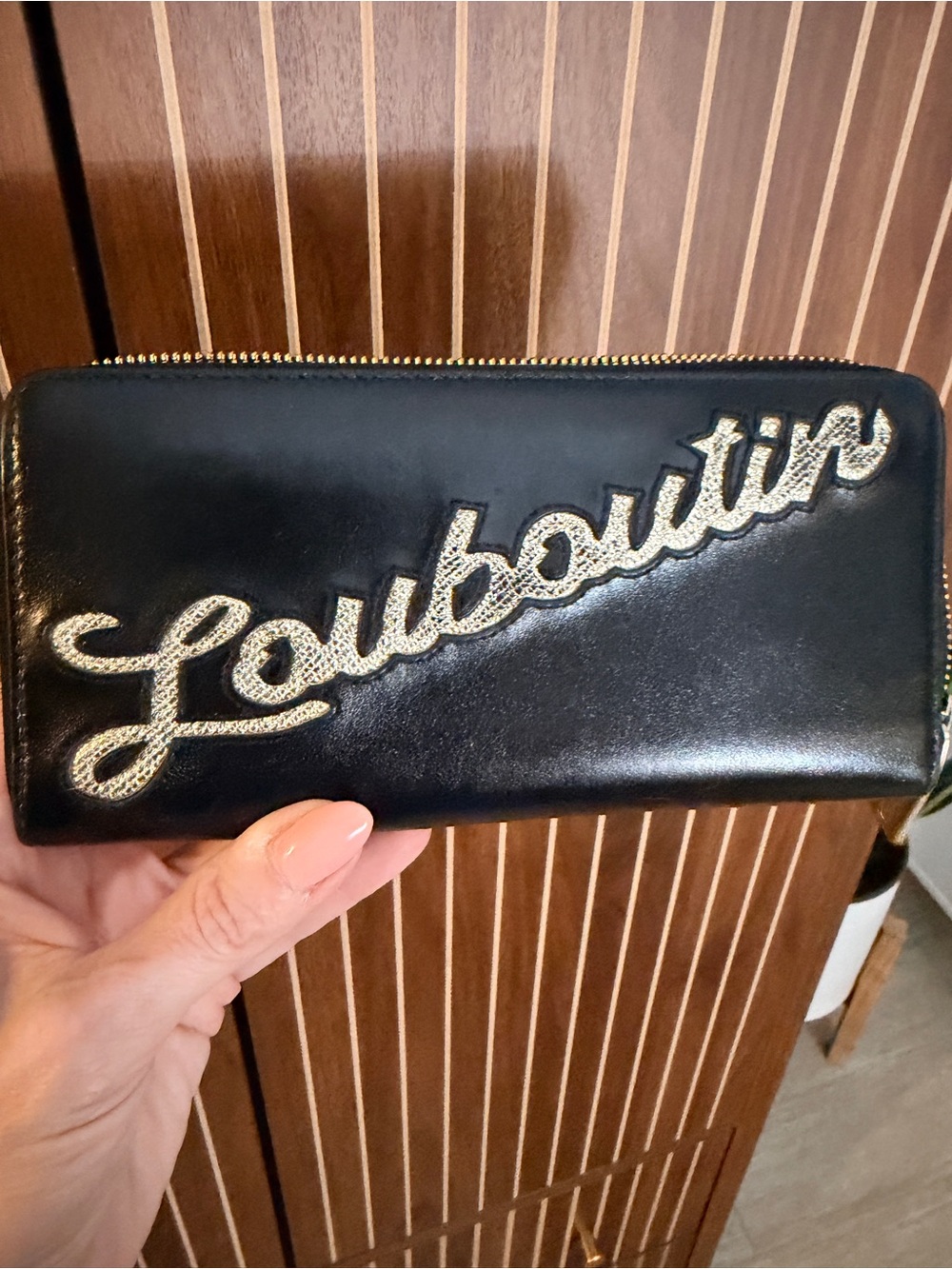 Christian Louboutin Panettone Black Platine Logo Leather Zip Around Wallet - Picture 7 of 10